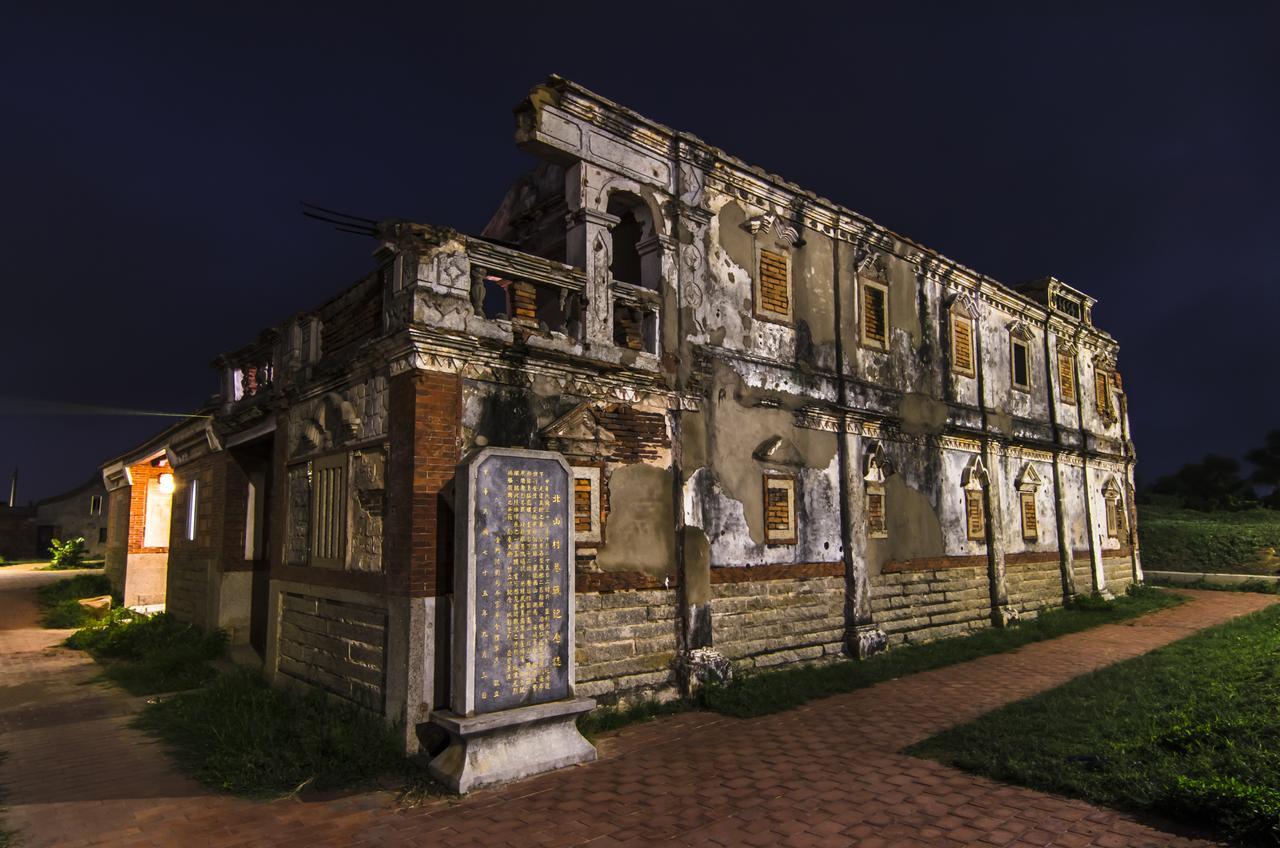 Beishan Old Western Style Hostel Jinning Екстериор снимка
