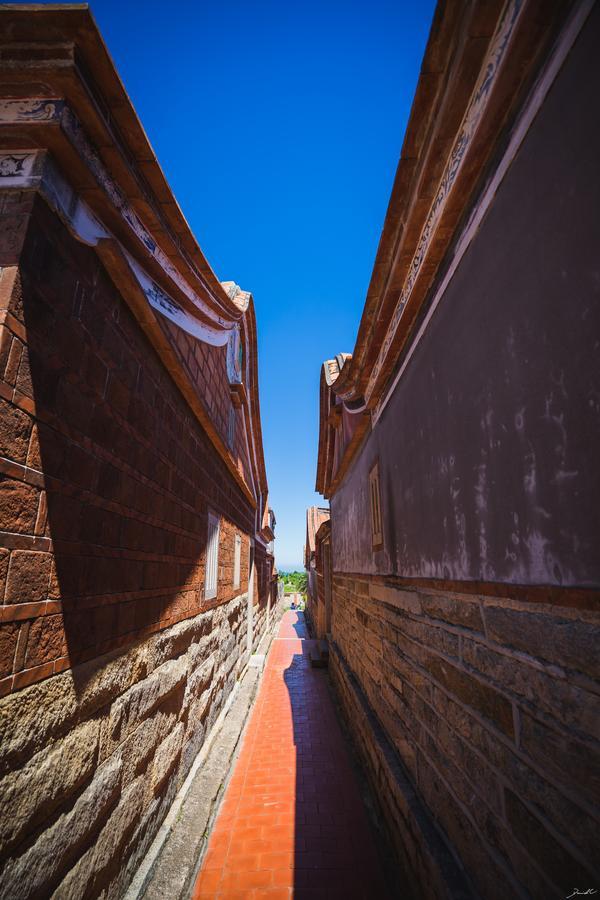 Beishan Old Western Style Hostel Jinning Екстериор снимка